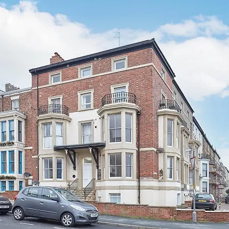 Host & - Abbey Heights *